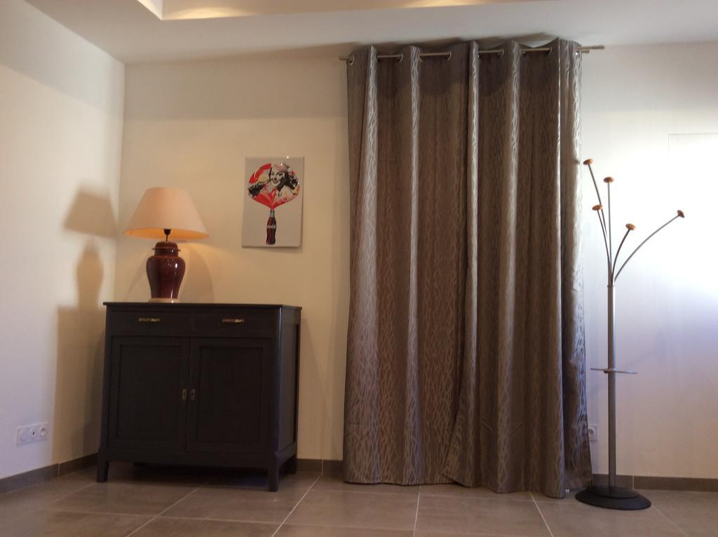 La Maison D'Estelle Apartment Laverune Bagian luar foto